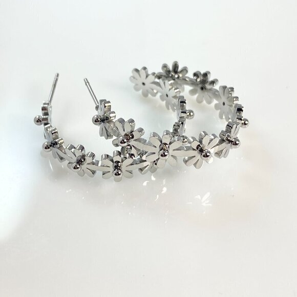 Daisy Chain Flower Stainless Steel Hoop Earrings - Picture 9 of 11